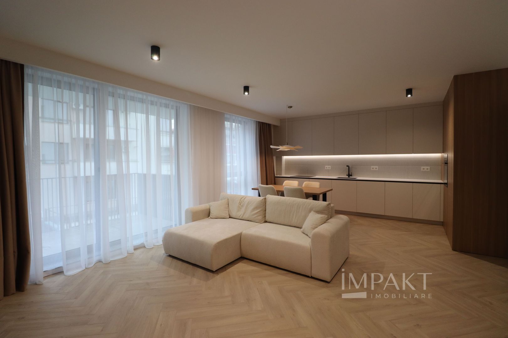 Apartament superb cu 2 camere, situat intr-o cladire noua, zona Iulius - Poză 1