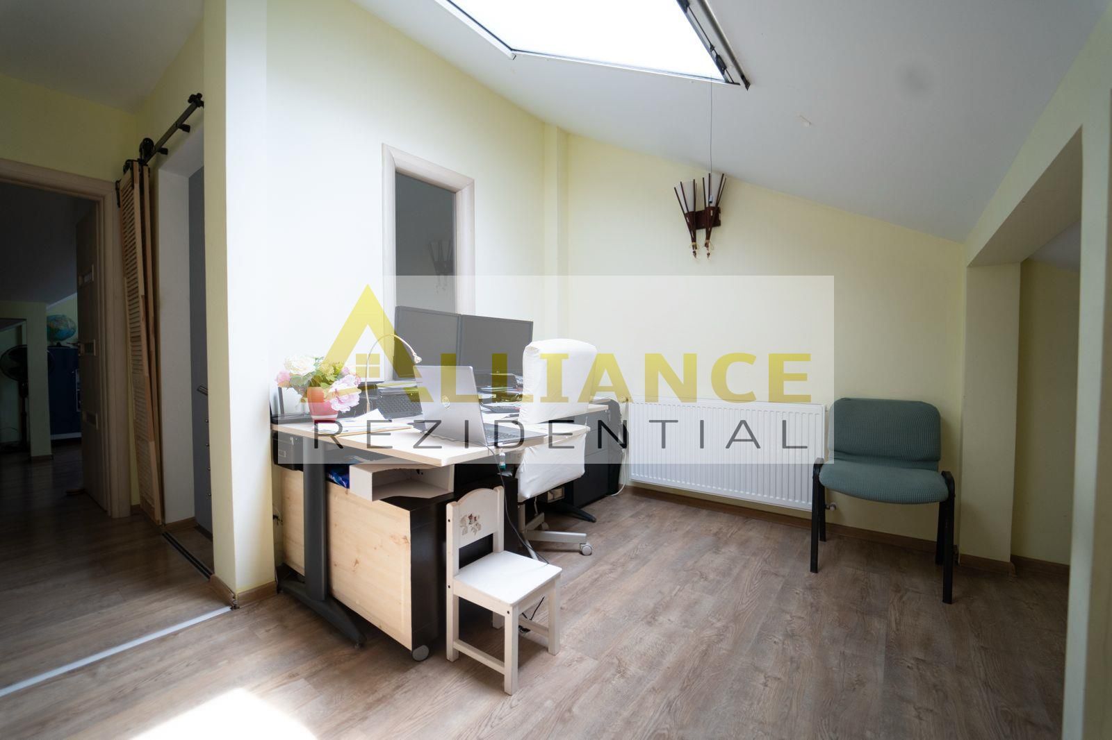 Casa P+1+M gata de mutare situata pe Strada 1 Mai din Popesti-Leordeni - Poză 8