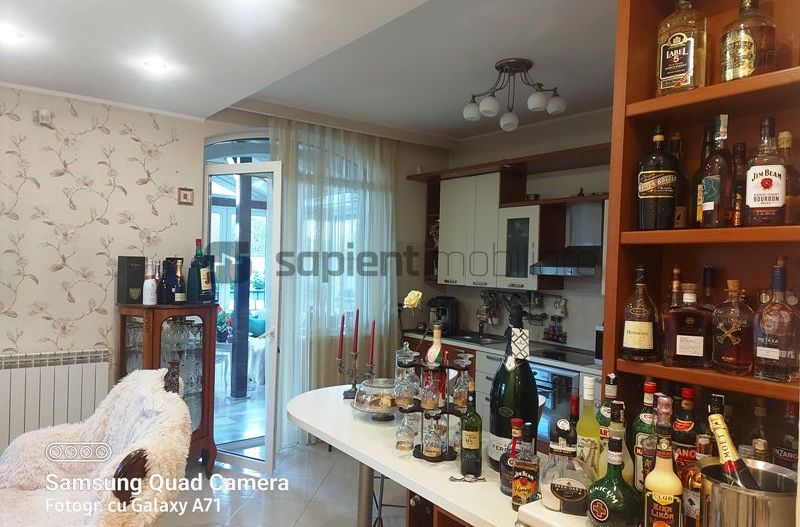 Casa lux cu 5 camere in Rontau - Poză 15
