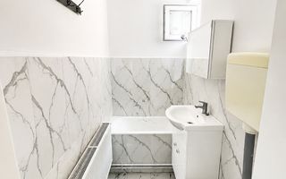 Apartament cu 3 camere renovat de vânzare in Sebeș - Poză 5