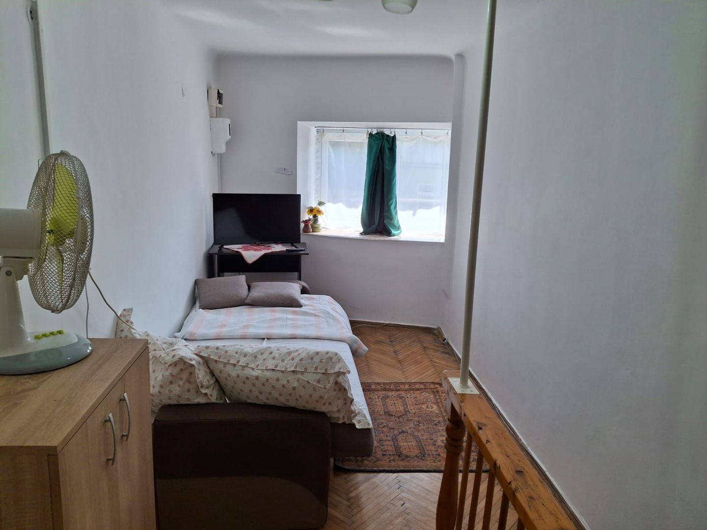 Garsoniera de inchiriat zona centrala - Poză 1