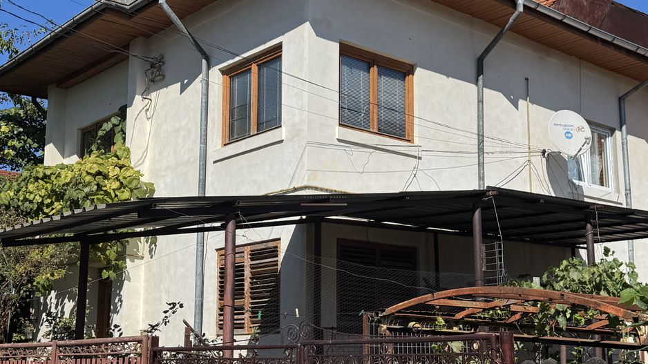 VILA 6 CAMERE, CAMPULUNG, TEREN 196 MP - Poză 1