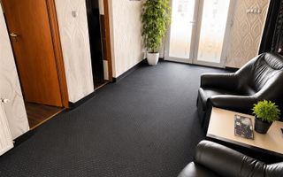 Cladire comerciala reprezentativa, 670 mp, vizibilitate, parcare proprie, vitrin - Poză 2