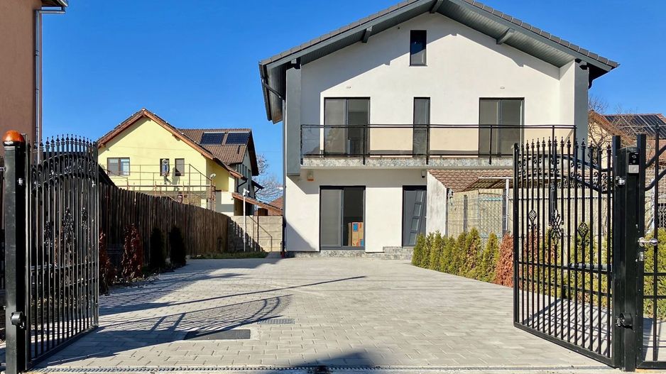Casă nouă, individuală, aproape de centrul Sibiului - Poză 1