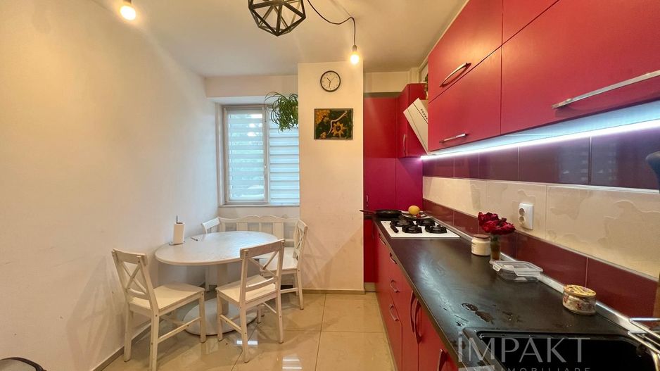 Apartament cu 3 camere in Sopor - Poză 4