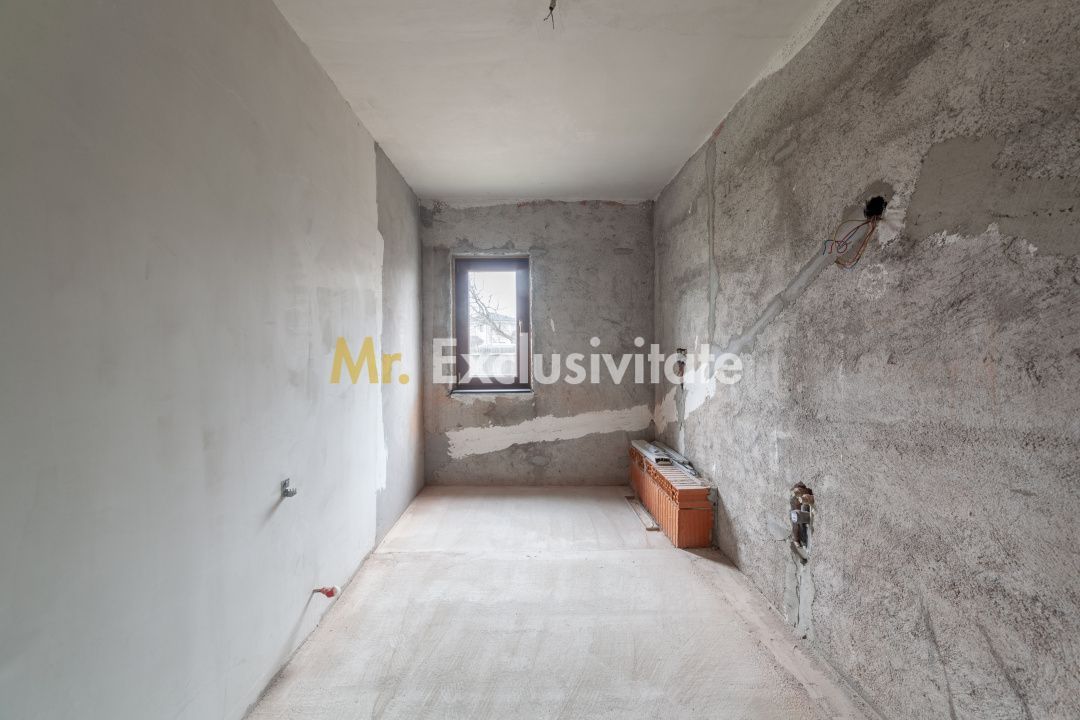 Casa sptioasa cu potential real in Maracineni la 5 pasi de Pitesti-Arges! - Poză 13