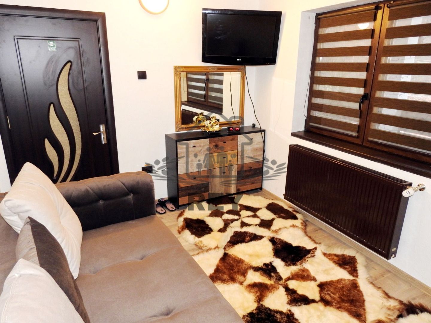 Casa de vacanta / Pensiune de vânzare la 12km de Sibiu - Poză 9