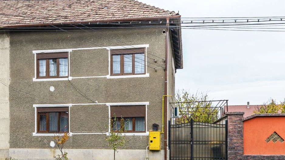 Casă tip duplex cu 2 apartamente în Poltura - Poză 1