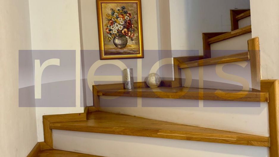 APARTAMENT DEOSEBIT DE VÂNZARE 5 CAMERE | VILA | ZONA CENTRALĂ - Poză 12