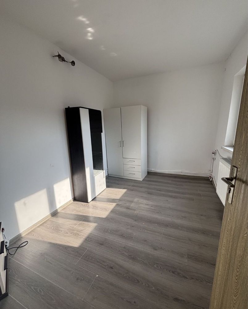 Apartament 2 camere Soarelui decomandat - Poză 3