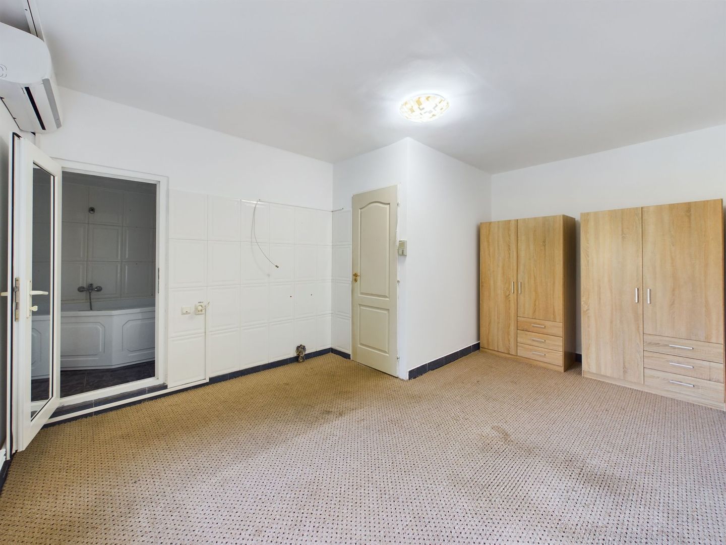 Apartament ultracentral pe B-dul Revoluției - Poză 17