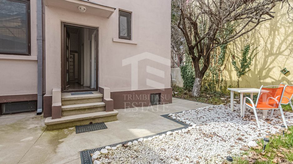 Piata Muncii - Decebal, casa 87 mp totali, 179 mp curte libera, - Poză 12
