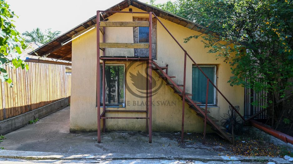 Casă din cărămidă de vanzare | 444 MP teren | Pleasa, PH | Comision 0% - Poză 12