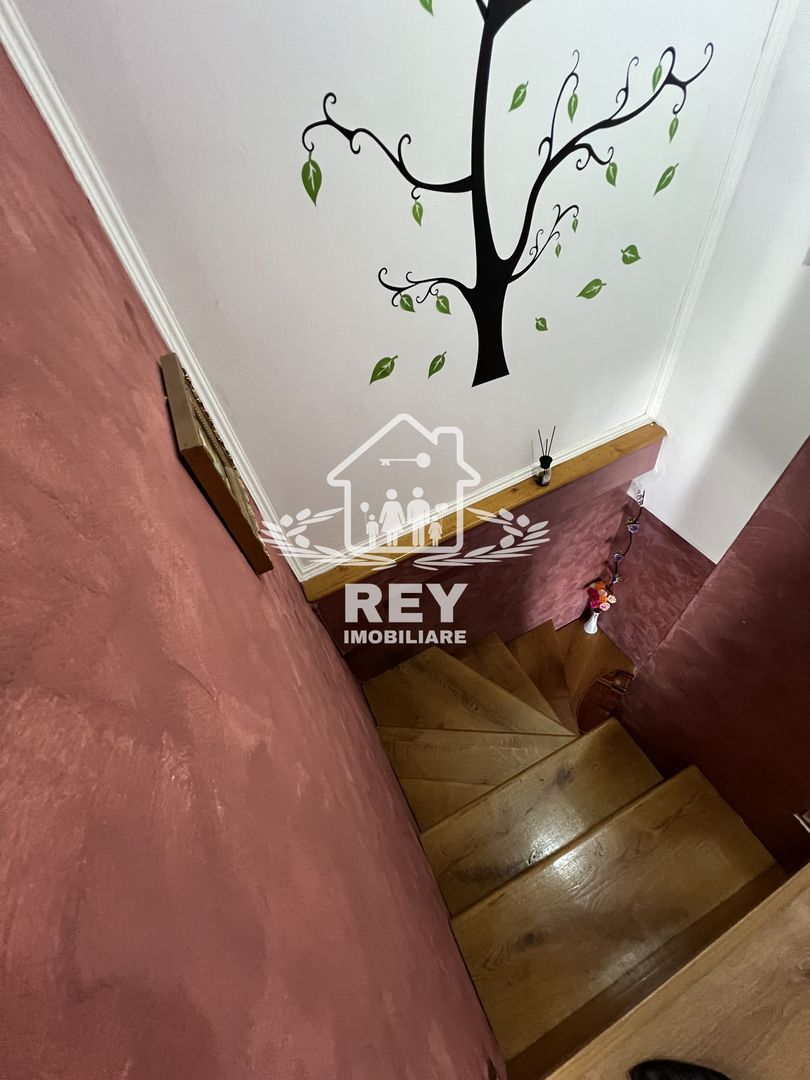 De vanzare- Apartament 3 camere str Luptei - Poză 8