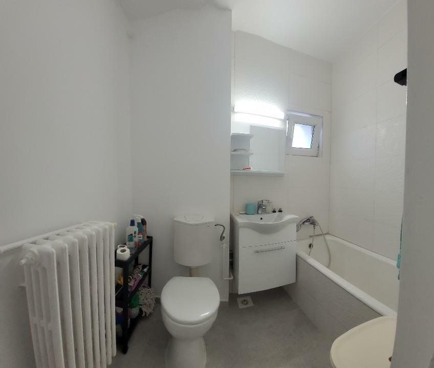 Apartament spatios, 3 camere Titan - Poză 10