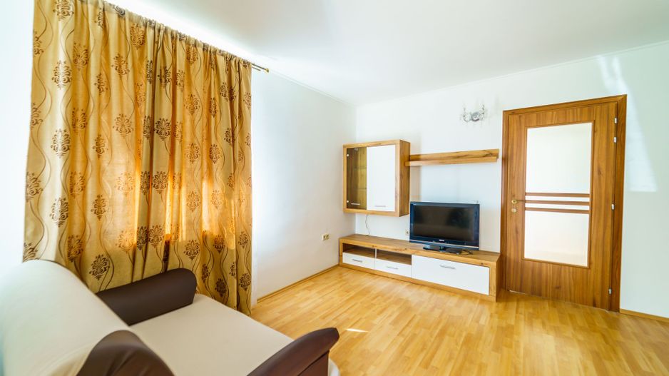 Apartament la casă zona Uta - Poză 3