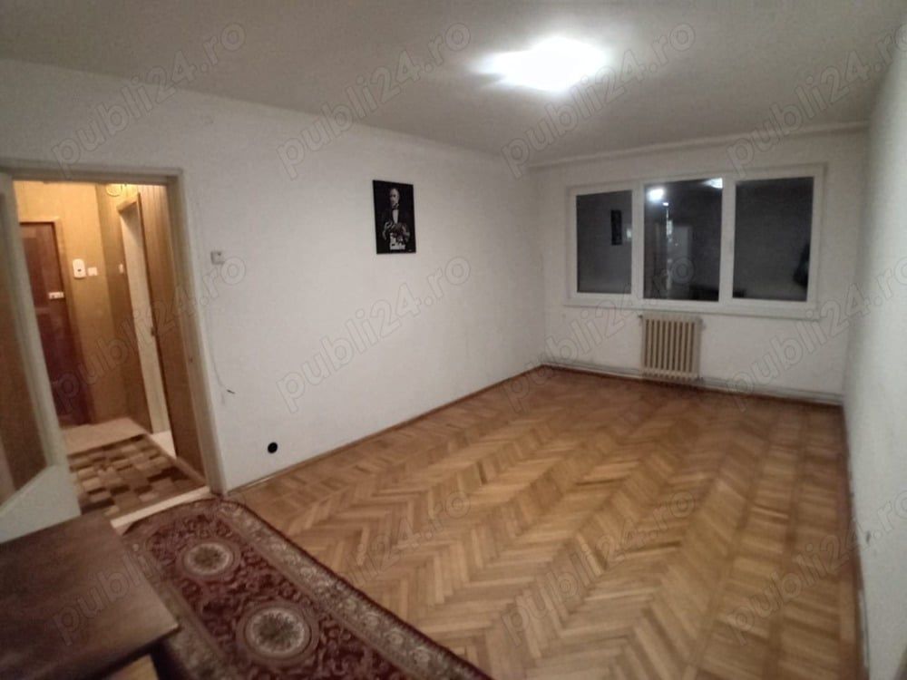 Apartament 3 camere, Micro16, Complex Siret - Poză 1