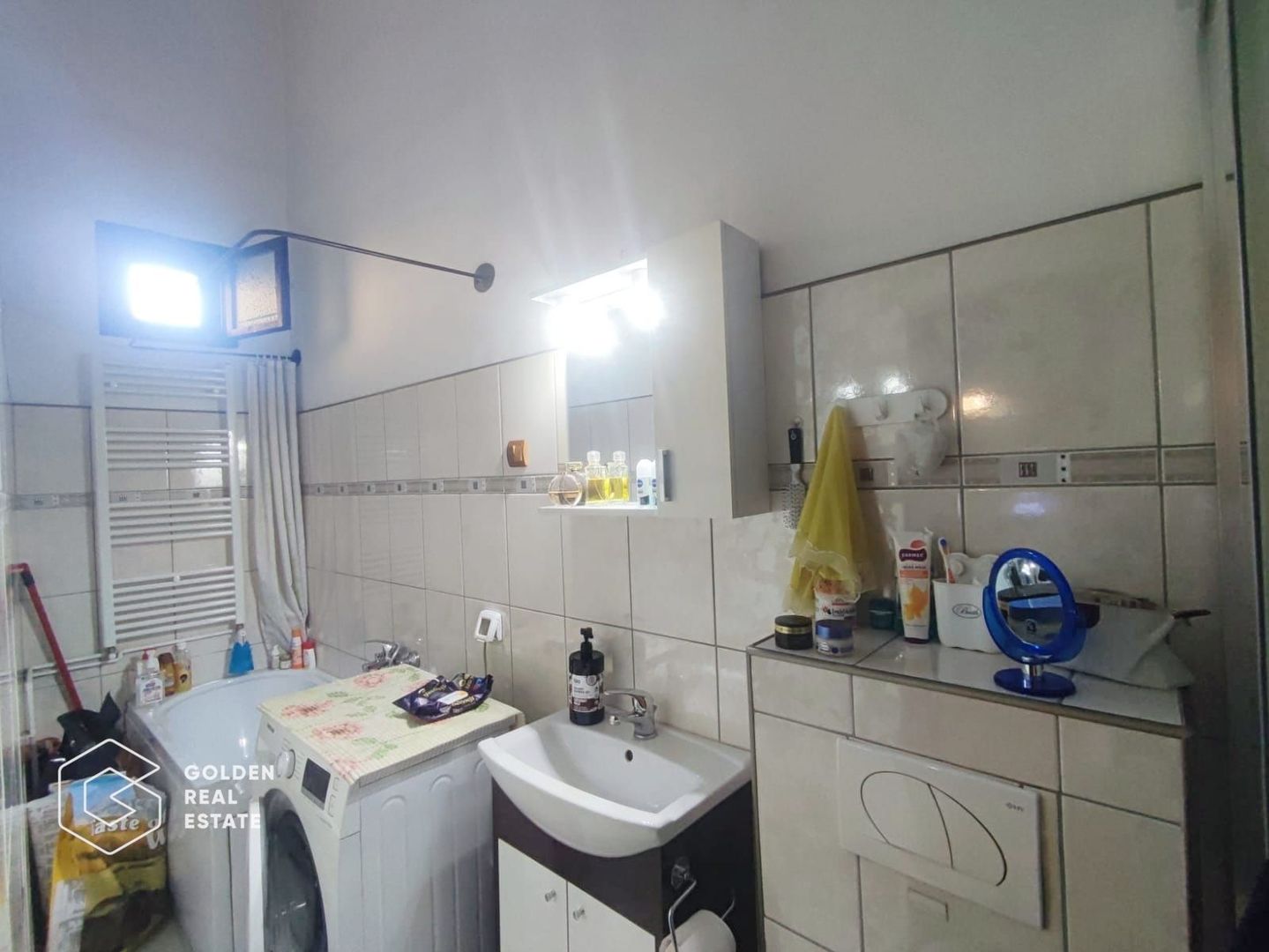 Apartament la etajul 1, vedere spre pietonala, str. Metianu - Poză 3