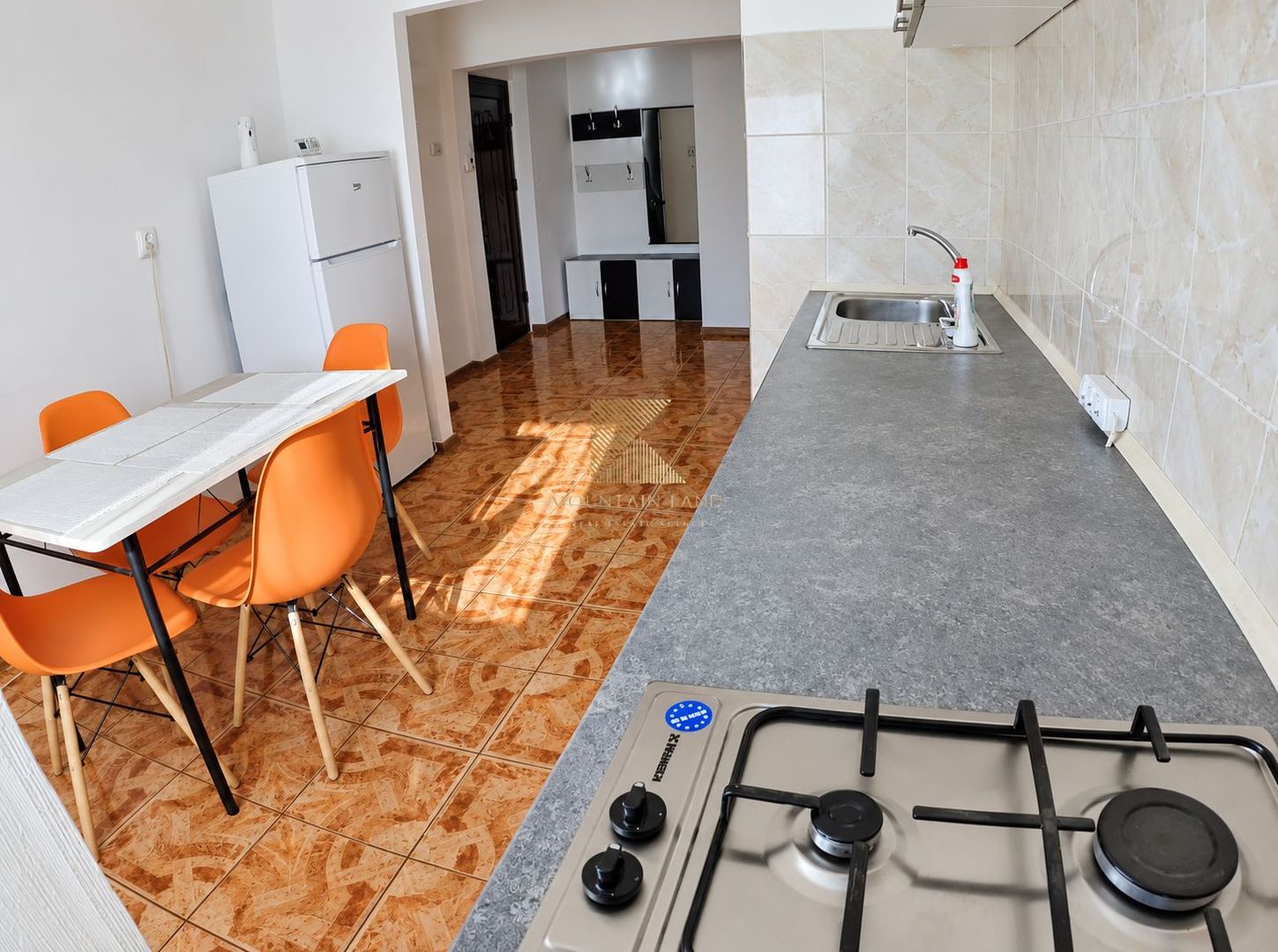 Apartament cu 2 camere, zona Spitalul Județean, Brașov - Poză 1