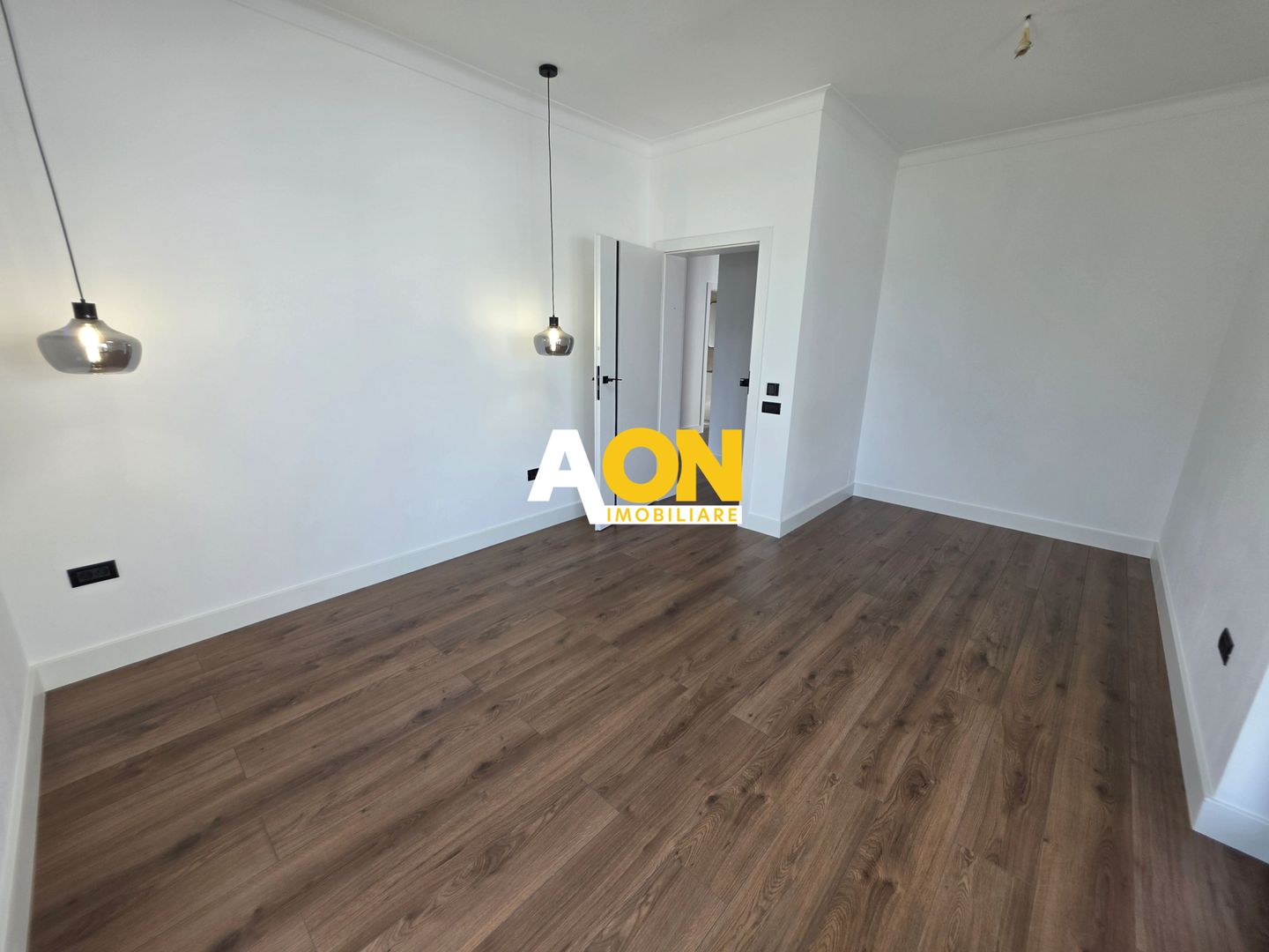 Casă Individuală de Vânzare, 4 Camere, 500mp Teren, Zona Alba Micești - Poză 6