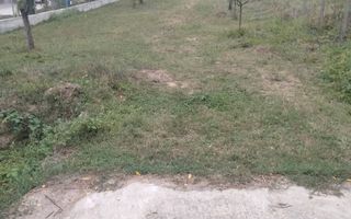 Teren intravilan de vânzare | Tepșenari, Milcoiu | 2200 mp - Poză 1