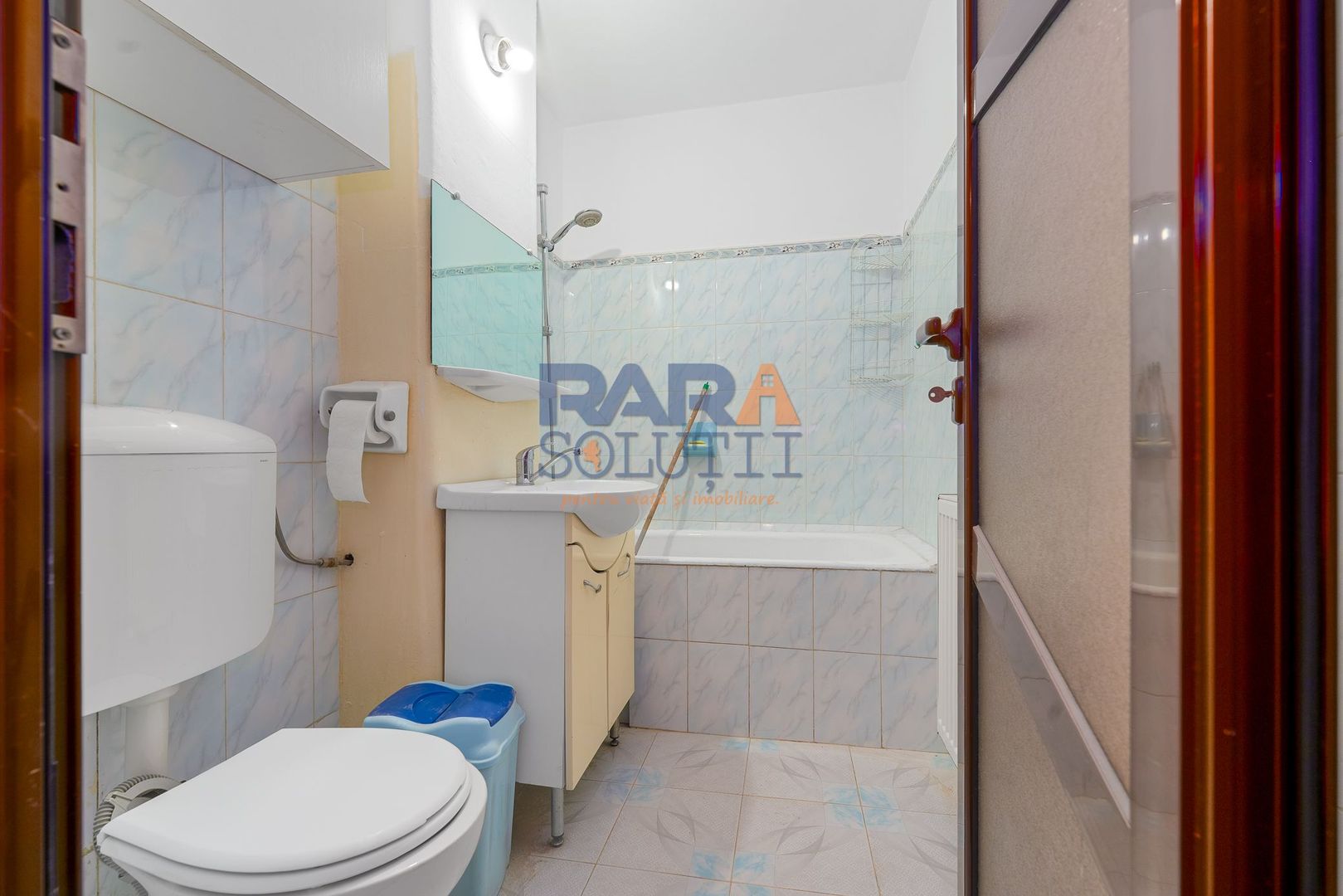 Apartament 3 camere, decomandat, mobilat - Poză 10