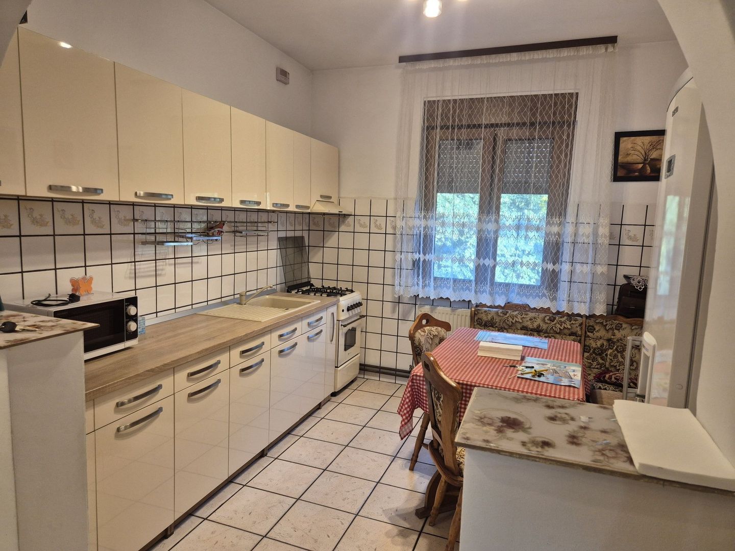 Calea Șagului | 3 Camere | 2 bai | Teren în proprietate 190 mp | Curte amenajat - Poză 3