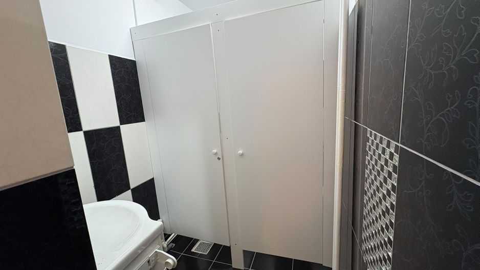CABINET MEDICAL - GIURGIULUI, COMPLET AMENAJAT - Poză 7