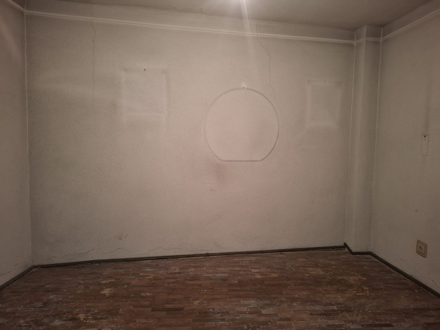 URGENT!, TEREN IN PROPRIETAE, RENOVATA IN 1996, NEGOCIABIL - Poză 8