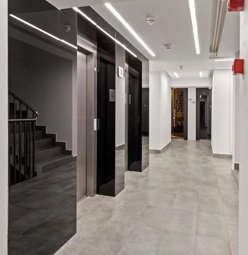 102 The Adress - Poză 5