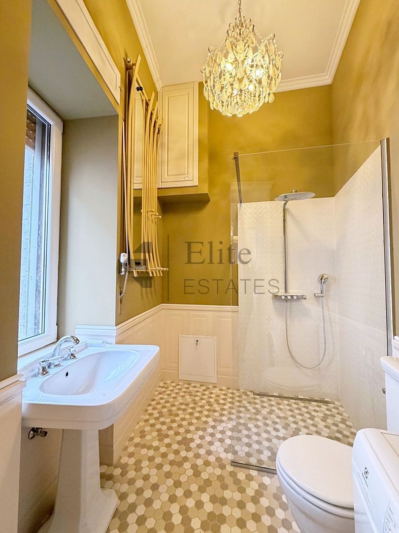 Apartament exclusivist cu garaj ultracentral in Oradea - Poză 13