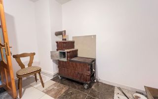 Casă renovată 2025 de vânzare în Cireșoaia - Poză 8