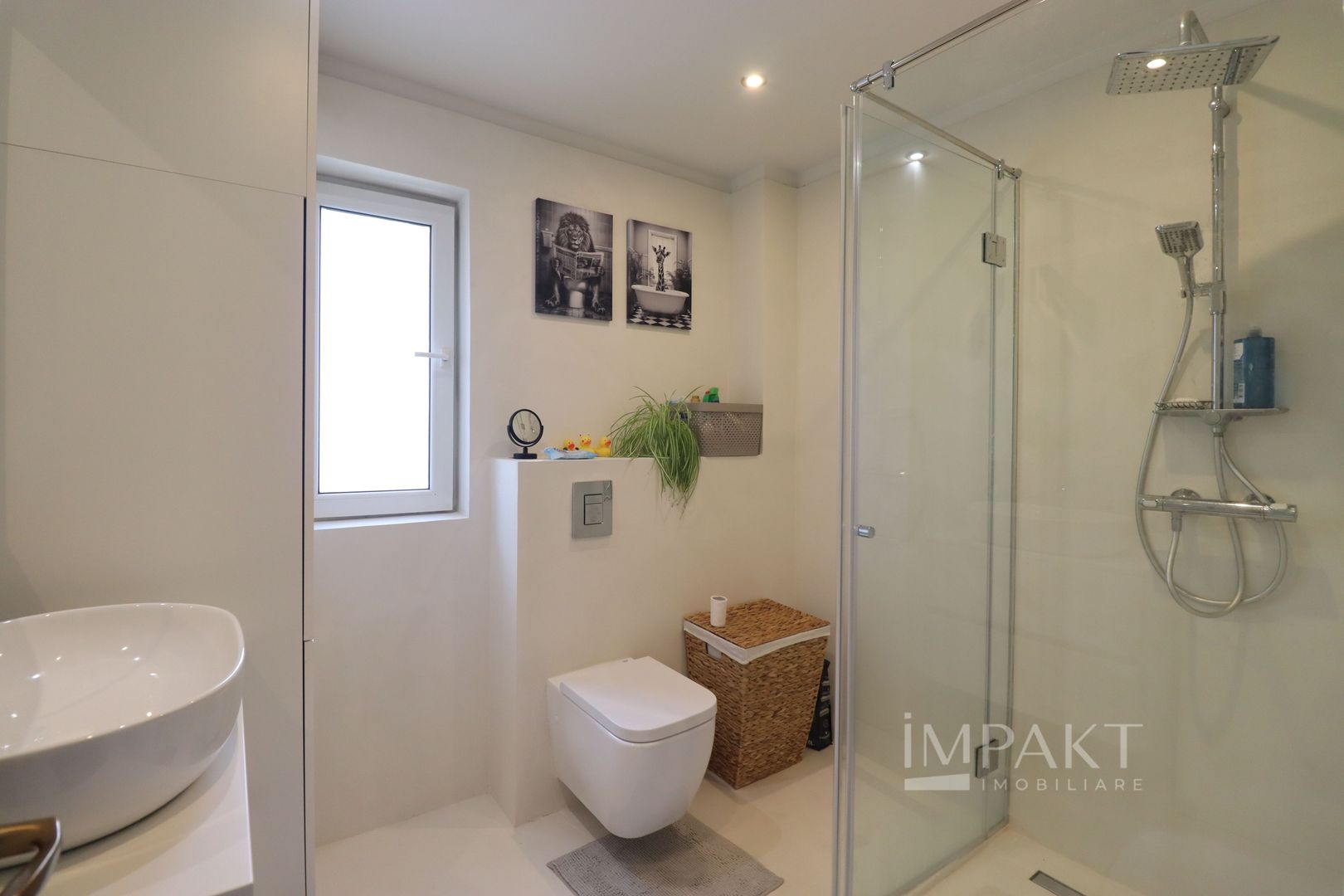 Apartament modern de vanzare cu 4 camere,  Buna Ziua! - Poză 12