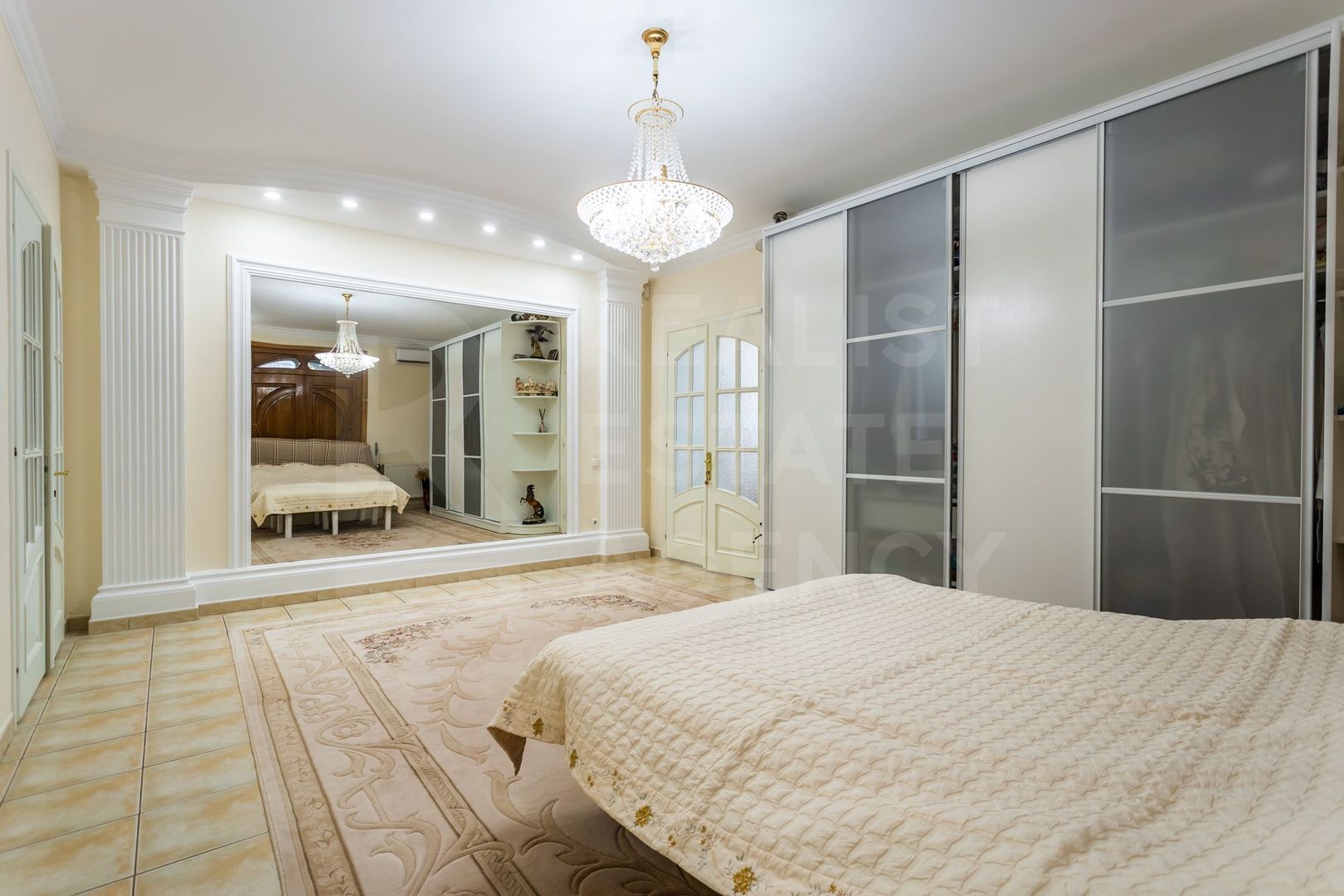 Vânzare casă de lux, 700 mp + 22 ari, situată în Tohatin - Poză 14