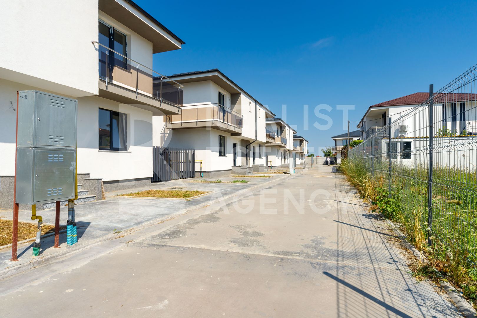 Duplex nou în Otopeni – confort în afara orașului - Poză 14