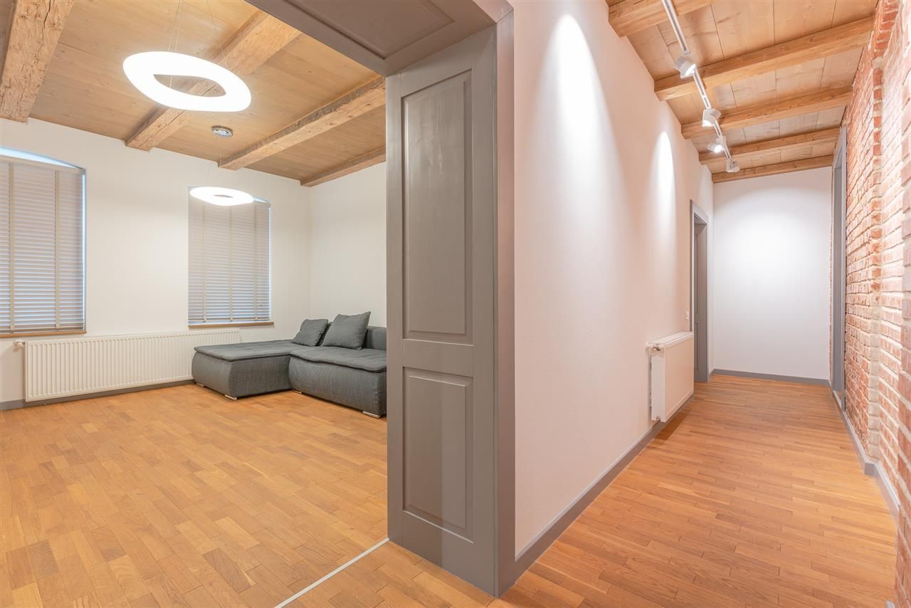 Locuință de 71 mp renovată integral și complet utilată, în casă - Poză 1