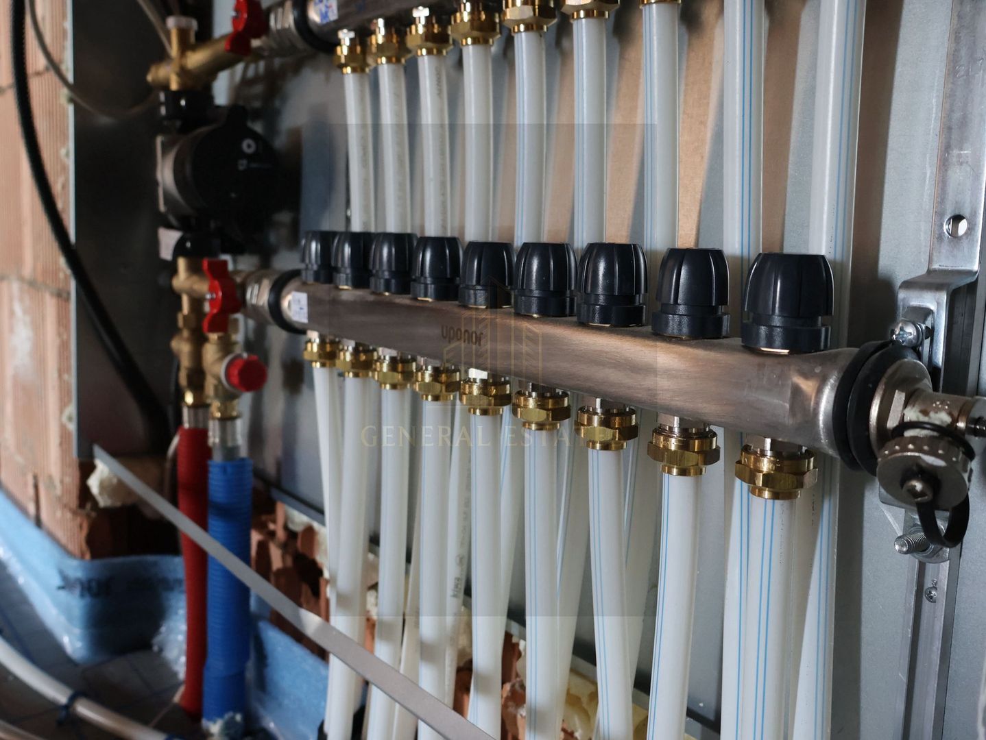 Apartament 3 camere, 76 mp utili + balcon, orientare Nord-Est - Poză 16