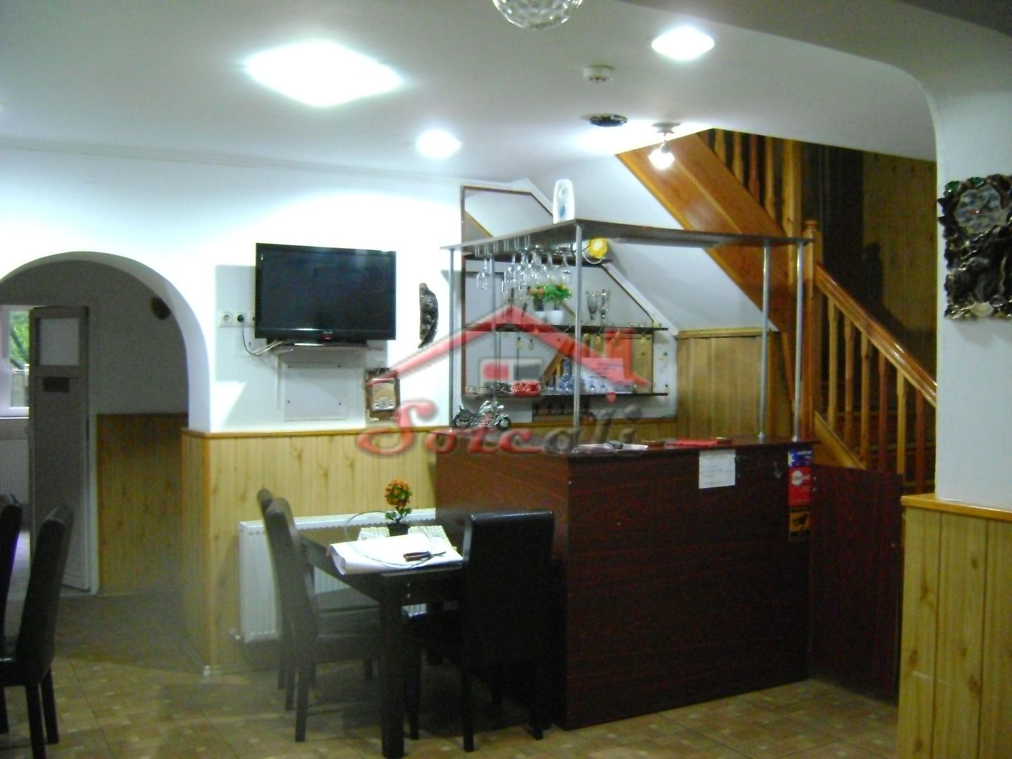 Pensiune de vanzare P+E Busteni - central - Poză 12
