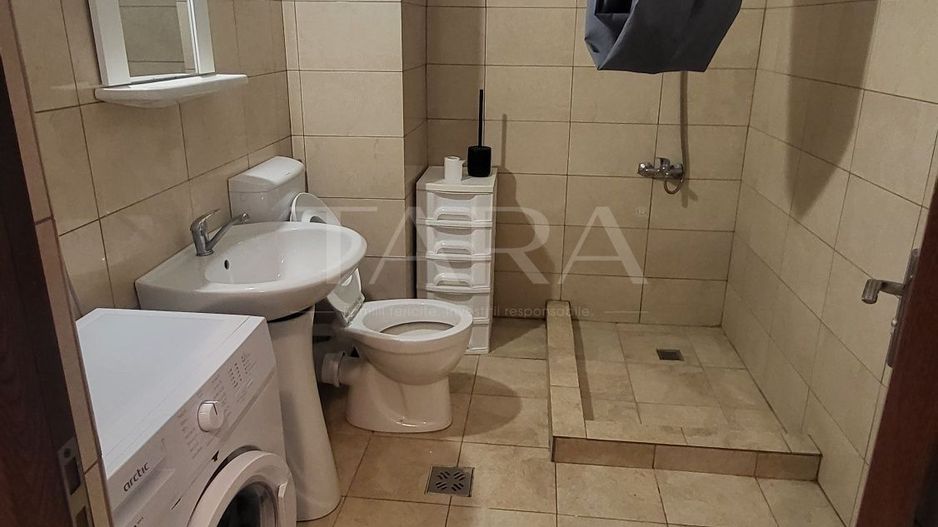 Apartament cu 2 camere decomandate, parcare și balcon. - Poză 7