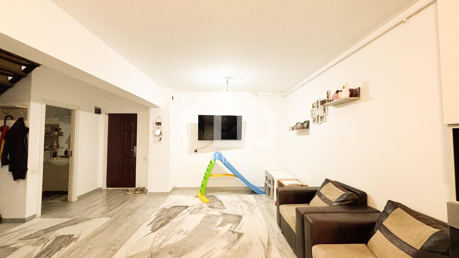 Apartament 3 camere,84mp,Balcon,Parcare,Zona Panemar,Jucu de Mijloc - Poză 3