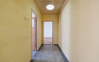 2 camere decomandate, Banat – etaj 2, centrală proprie, zonă excelentă - Poză 10