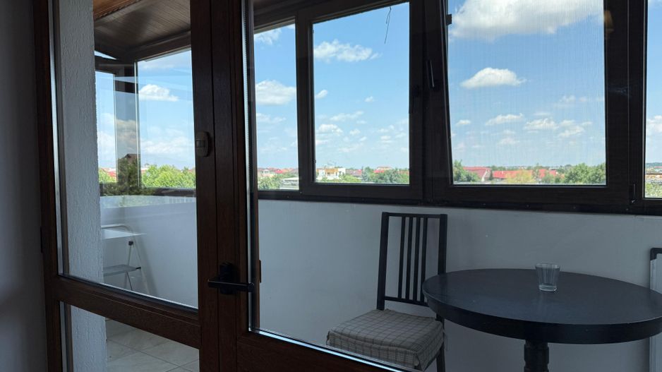 Apartament spațios cu 3 camere | 2 băi | Dressing | Otopeni - Poză 4