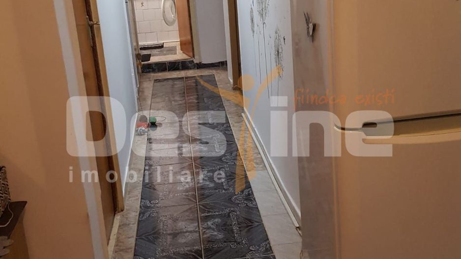 APARTAMENT 3 CAMERE DECOMANDAT - Poză 1