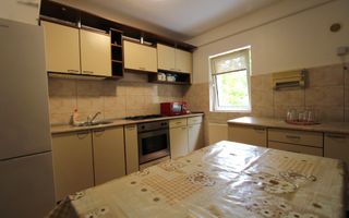 Apartament spatios, 3 camere, 2 bai, ideal pentru studenti - Poză 7