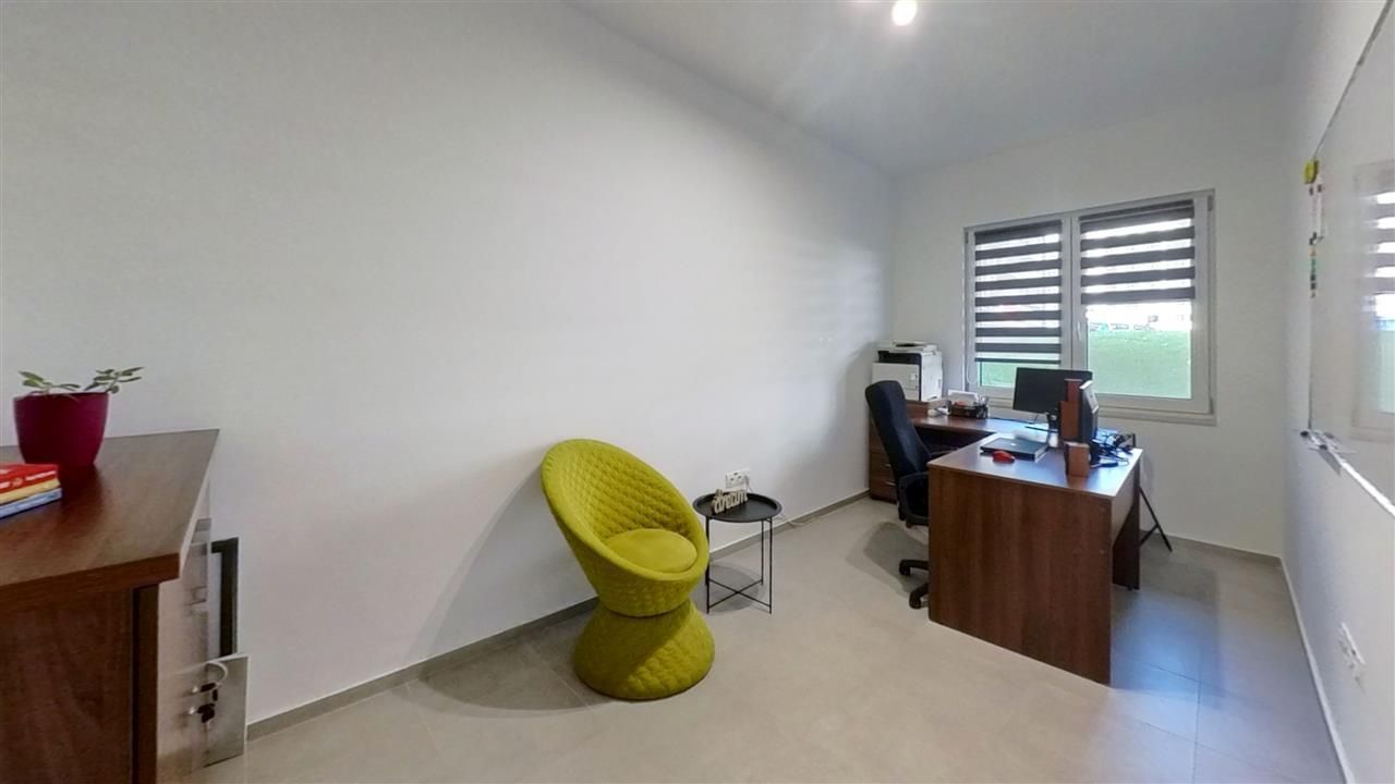 Eleganta unitate in ansamblu  Maurer,Targu Mures:comercial/birou/locuinta - Poză 7