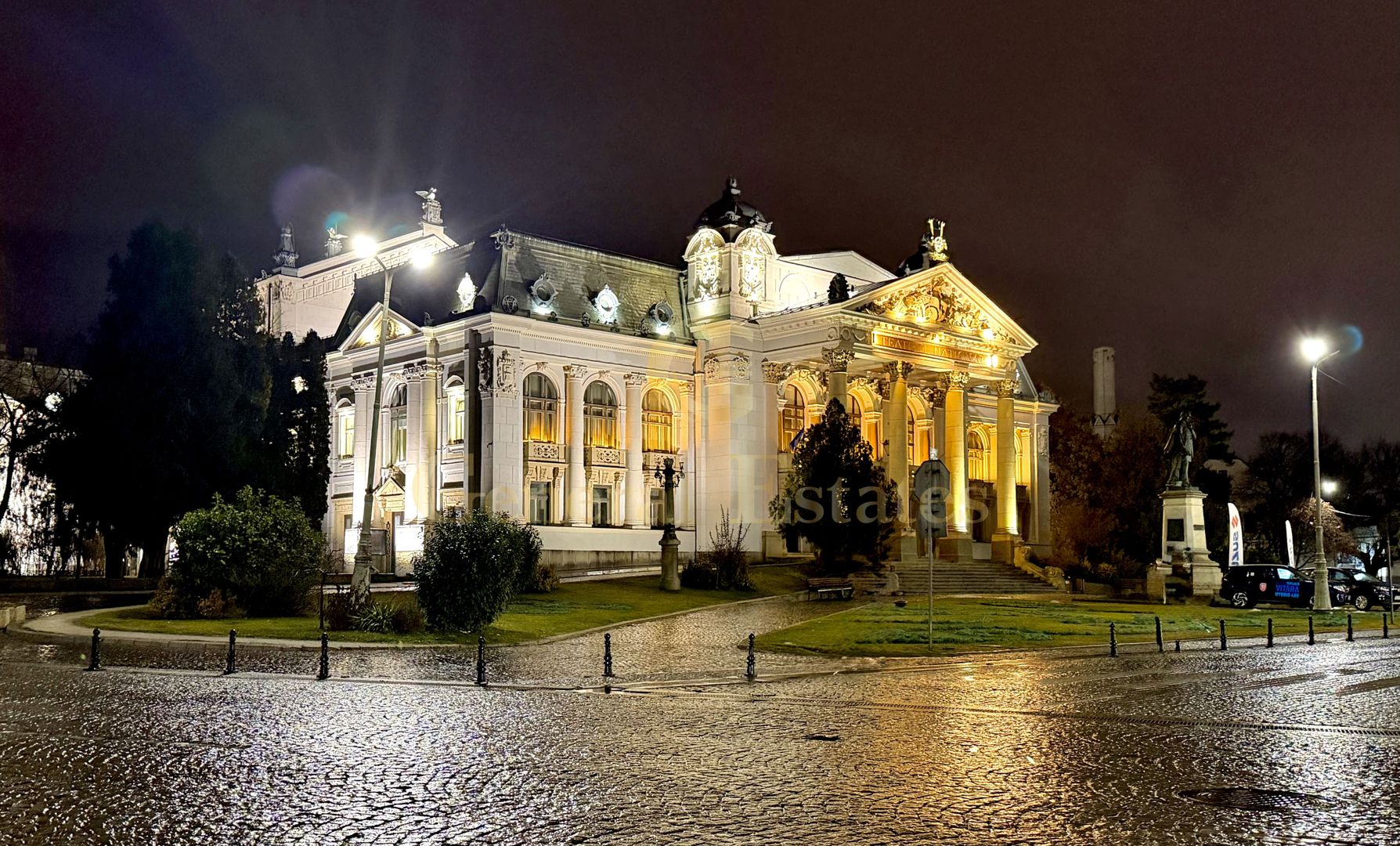 2 Proprietăți ULTRA-CENTRALE în Iași | Investiție rară | Zone de TOP - Poză 1