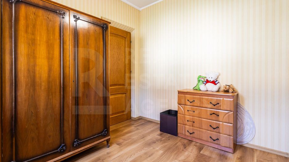Vânzare, casă, 5 camere, str. Gura Văii, sect. Riscani - Poză 18