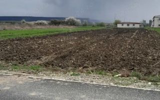 Teren intravilan | 1.530 mp |cu dublă deschidere la drum - Poză 3