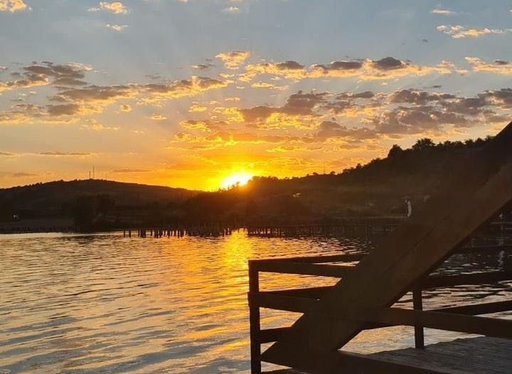 Complex turistic pe malul Dunarii - oportunitate unica - Poză 1