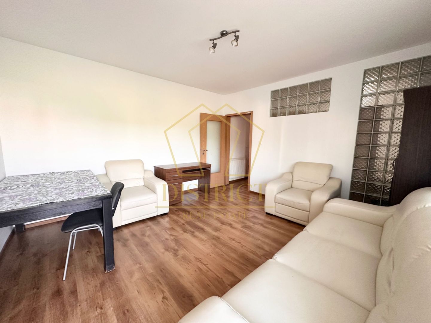 Apartament cu 2 camere | Soarelui - Poză 2